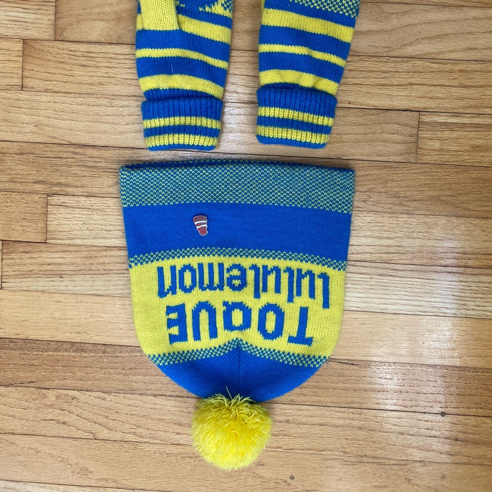 Lululemon Athletica
Cheer me on toque & mittens